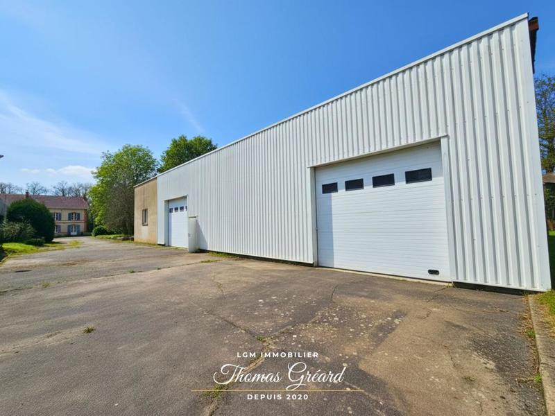 Propriété - 282 m² - 9 pièces