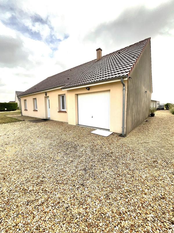 Maison - 104 m² - 5 pièces