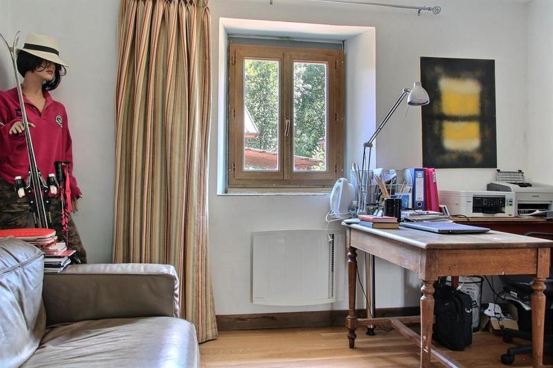 Maison - 245 m² - 8 pièces