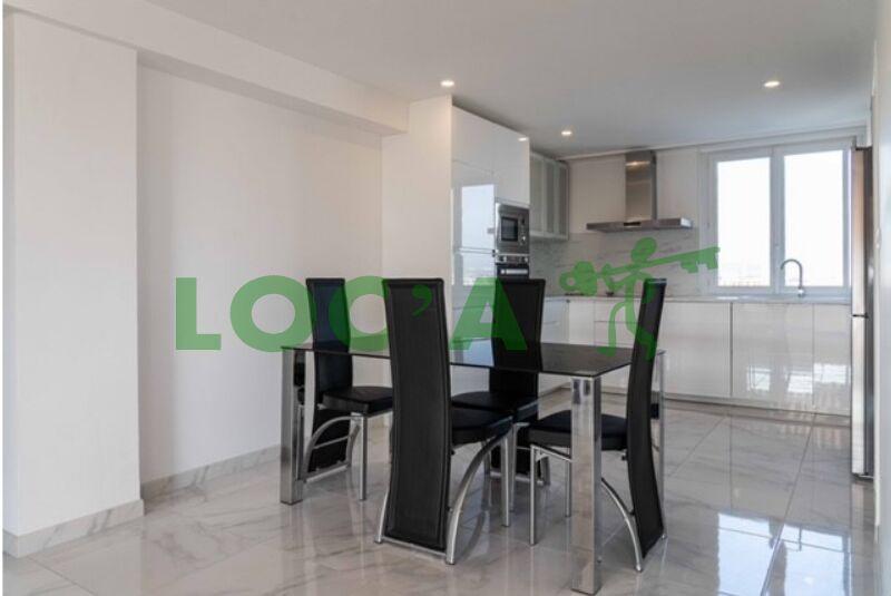 Appartement - 79 m² - 4 pièces