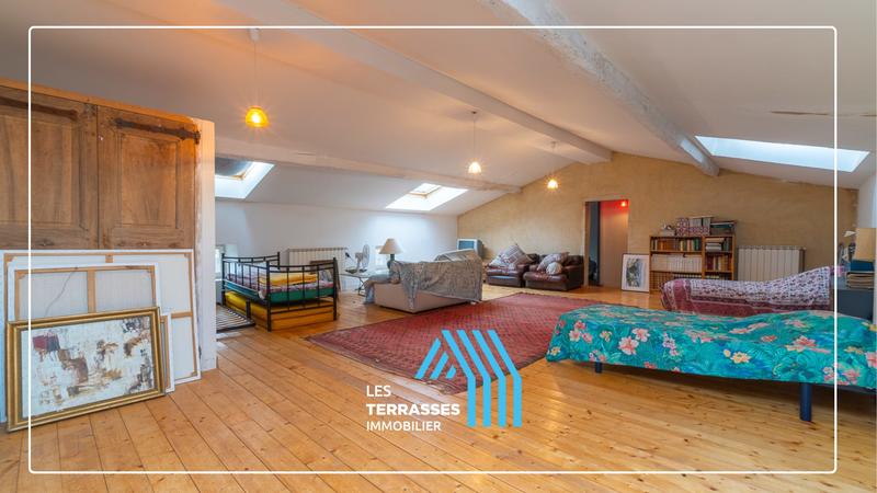 Appartement - 260 m² - 8 pièces