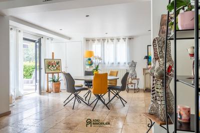 Villa - 290 m² - 10 pièces