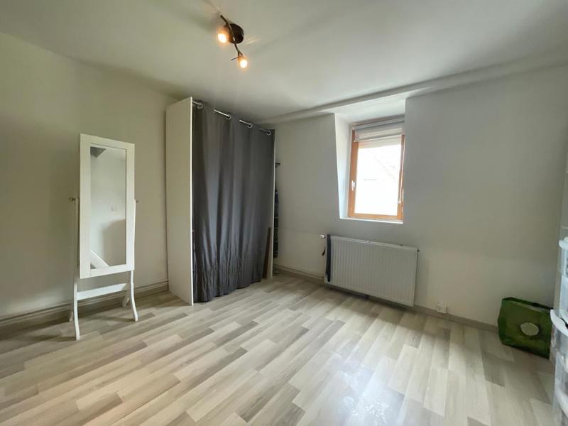 Maison - 93 m² - 4 pièces