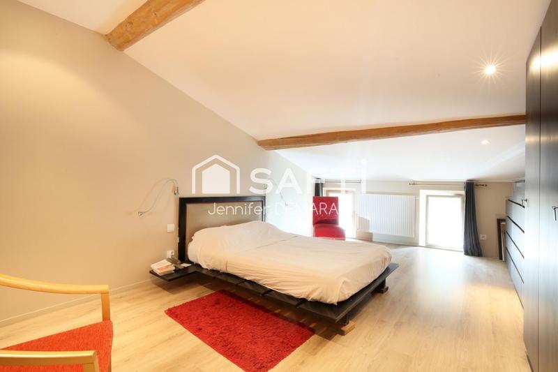 Maison - 276 m² - 10 pièces