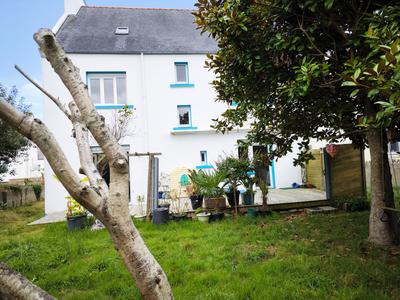 Maison - 164 m² - 9 pièces