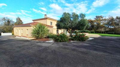 Maison - 194 m² - 6 pièces