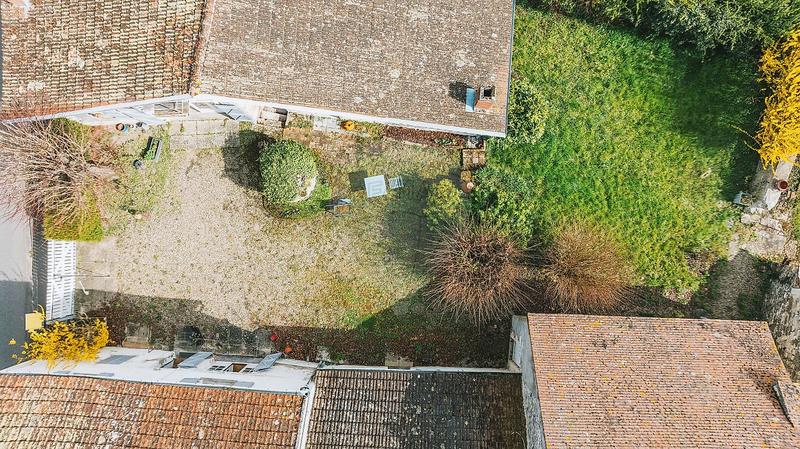 Propriété - 218 m² - 8 pièces