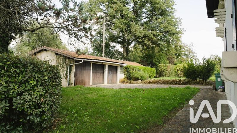 Maison - 137 m² - 7 pièces