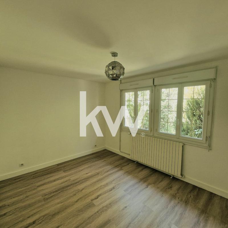 Pavillon - 90 m² - 5 pièces