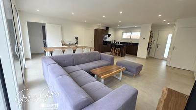 Maison - 120 m² - 4 pièces