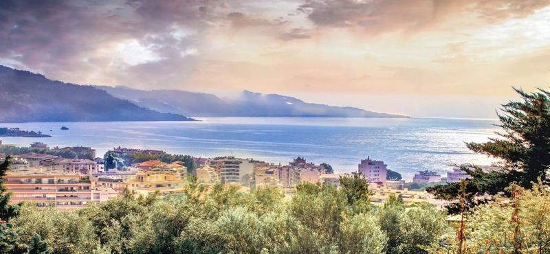 Maison - 185 m² - 6 pièces