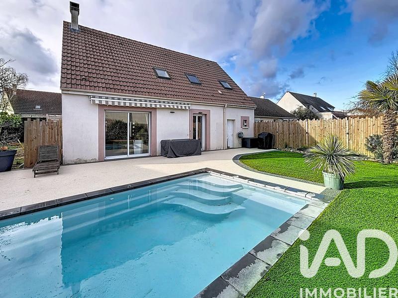 Maison - 113 m² - 6 pièces