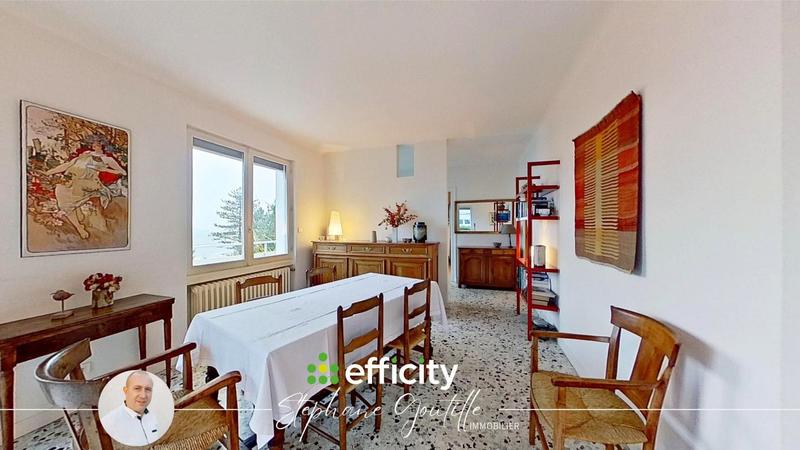 Villa - 184 m² - 8 pièces