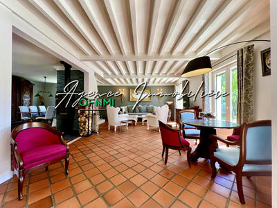 Villa - 192 m² - 7 pièces