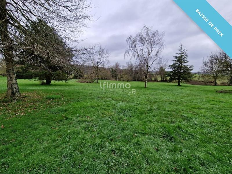 Terrain constructible - 1 623 m²