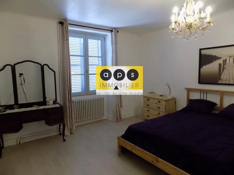 Moulin - 300 m² - 10 pièces