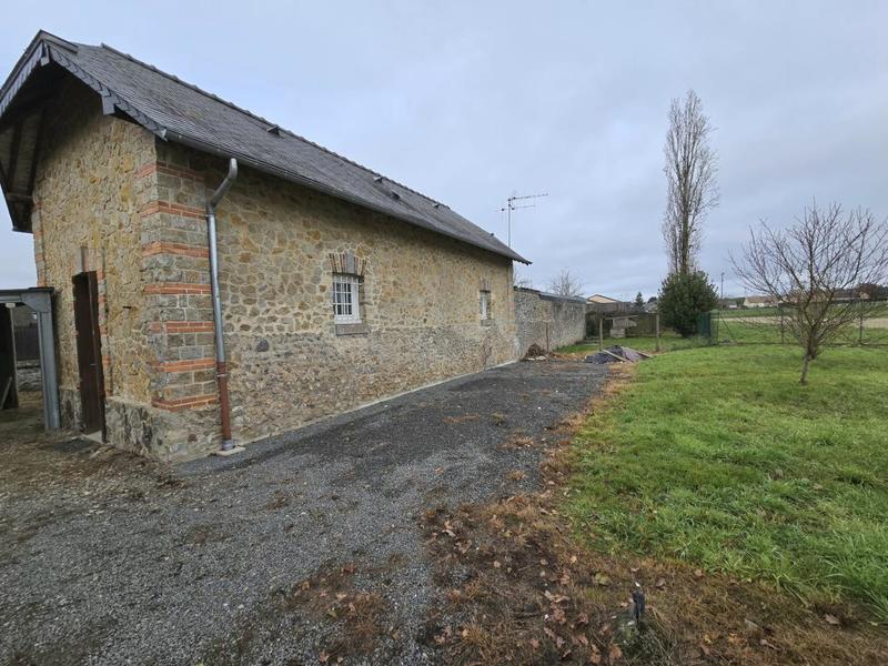Maison en pierre - 62 m² - 4 pièces
