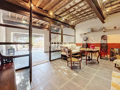 Maison - 458 m² - 7 pièces