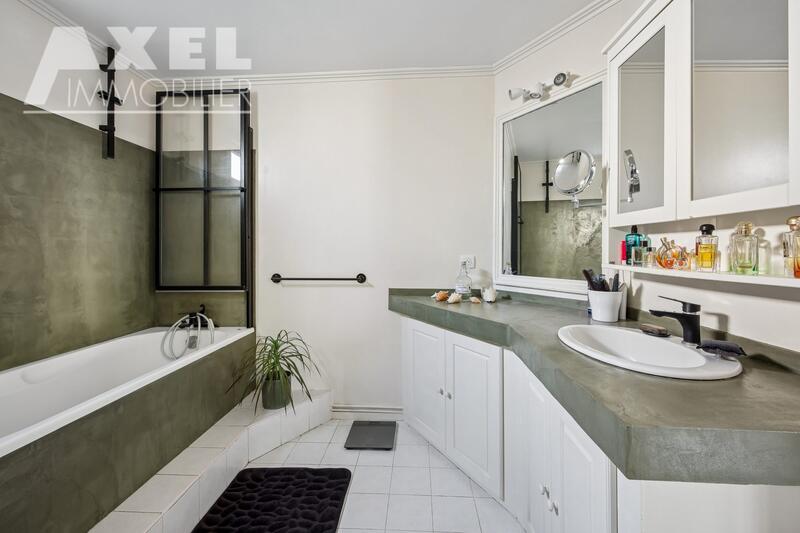 Maison - 180 m² - 6 pièces