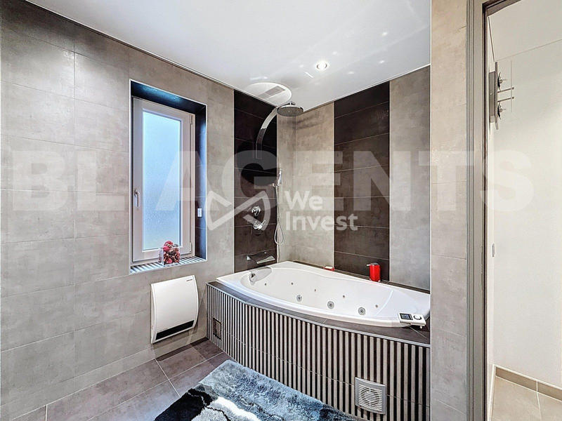 Maison - 187 m² - 6 pièces