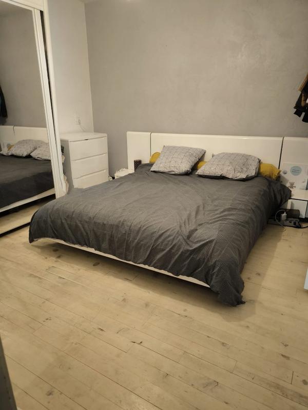 Appartement ancien - 72 m² - 3 pièces