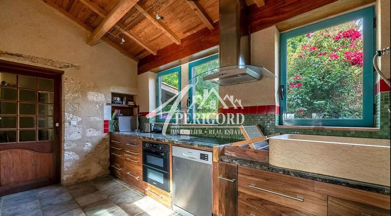 Maison ancienne - 225 m² - 9 pièces