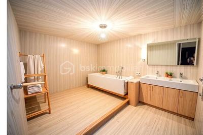 Immeuble - 340 m² - 12 pièces