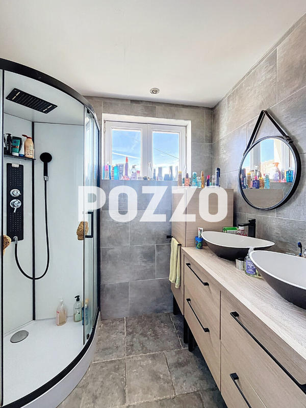 Maison - 127 m² - 5 pièces