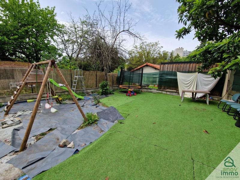 Maison - 160 m² - 7 pièces