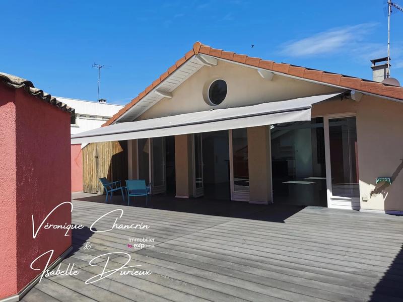 Loft - 181 m² - 5 pièces