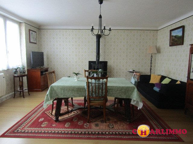 Maison traditionnelle - 138 m² - 5 pièces