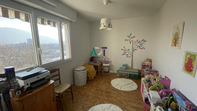 Appartement - 85 m² - 3 pièces