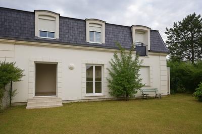 Appartement - 90 m² - 4 pièces