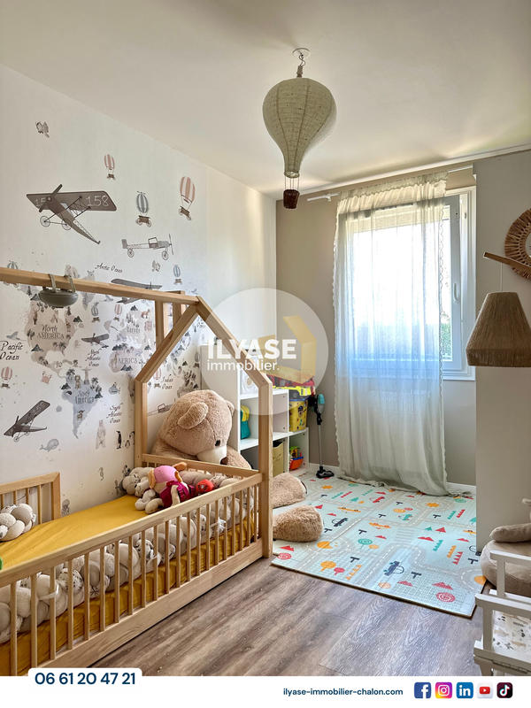 Maison - 110 m² - 4 pièces