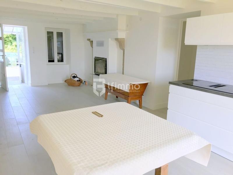 Maison - 225 m² - 11 pièces