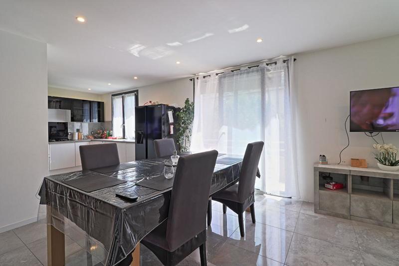 Maison - 135 m² - 5 pièces