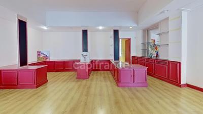 Local commercial - 156 m² - 10 pièces