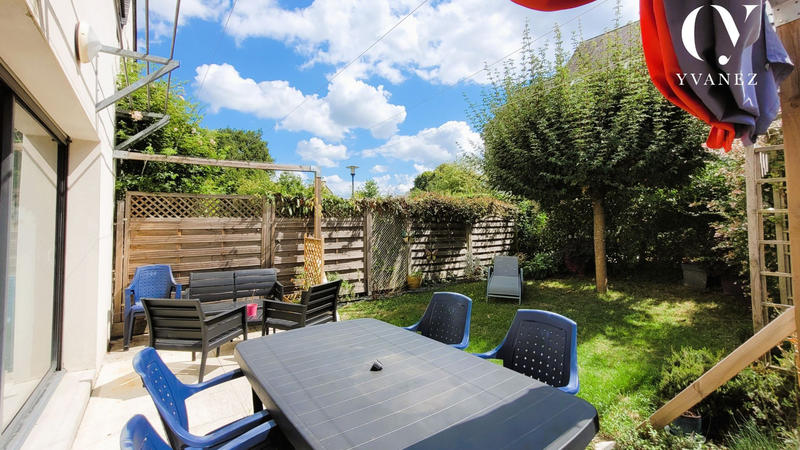 Maison - 95 m² - 5 pièces