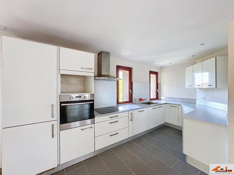 Appartement - 102 m² - 3 pièces