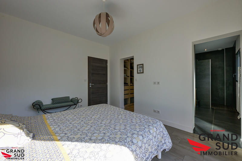 Maison contemporaine - 189 m² - 7 pièces