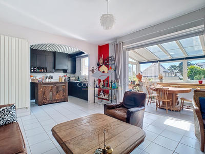 Maison - 166 m² - 7 pièces