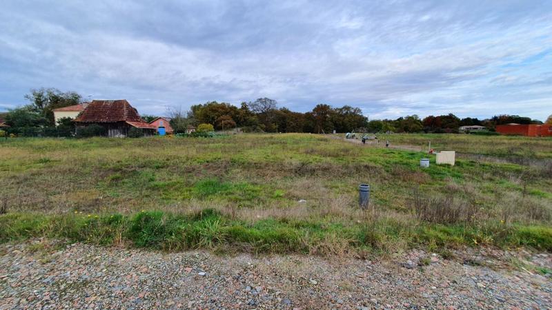 Terrain constructible - 800 m²