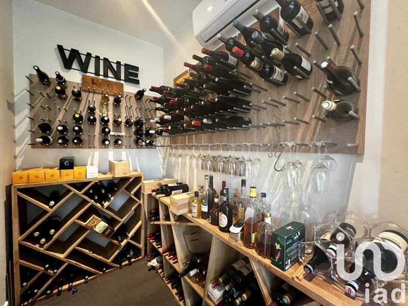 Maison - 225 m² - 7 pièces