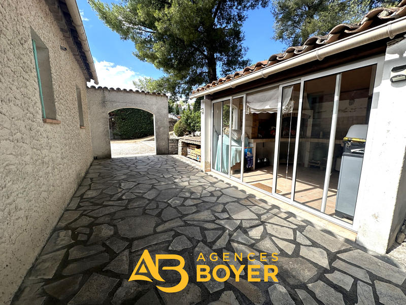 Maison - 104 m² - 4 pièces