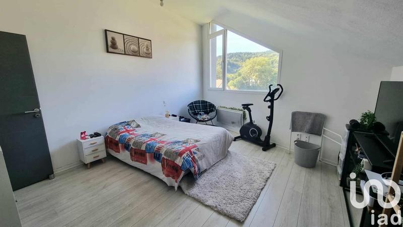 Maison - 238 m² - 6 pièces