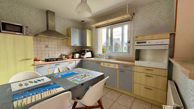 Maison - 121 m² - 6 pièces