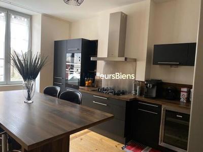 Appartement bourgeois - 182 m² - 5 pièces