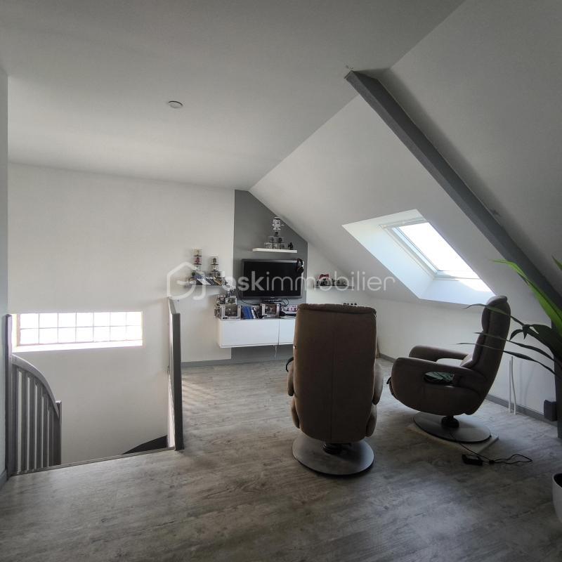 Maison - 208 m² - 7 pièces
