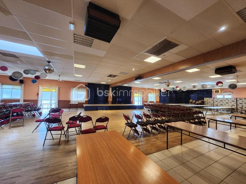 Bureau - 1 200 m² - 13 pièces