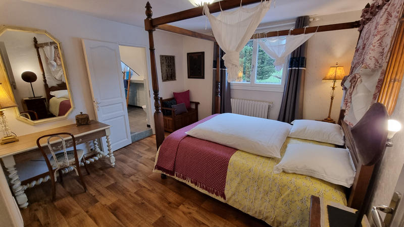 Maison - 337 m² - 10 pièces